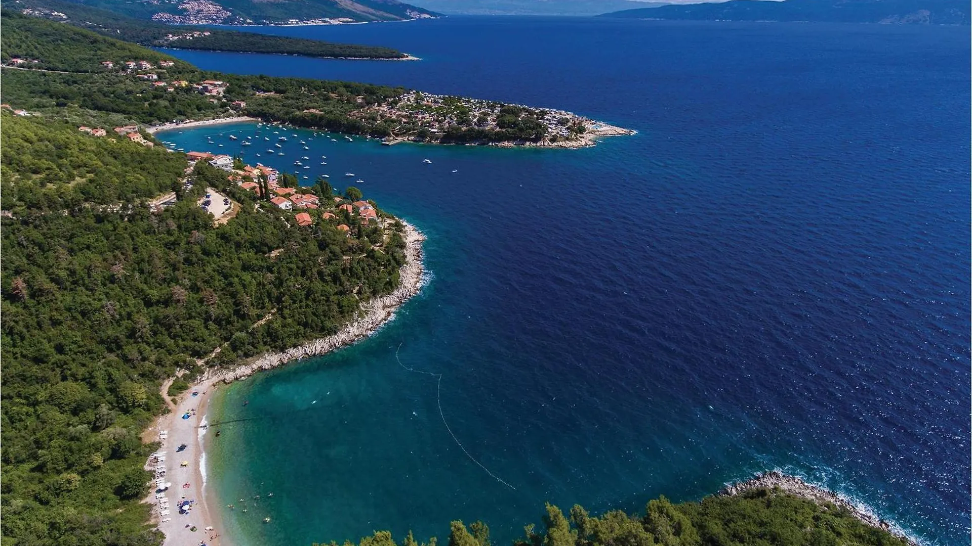 1 Bedroom Cozy Apartment In Rabac